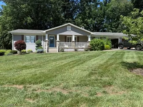 271 Green Way Ln, Wilkesboro, NC 28697