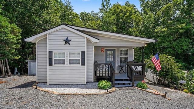 113 Lake View Dr, New London, NC 28127