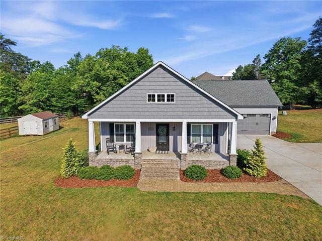 7879 Eversfield Rd, Stokesdale, NC 27357