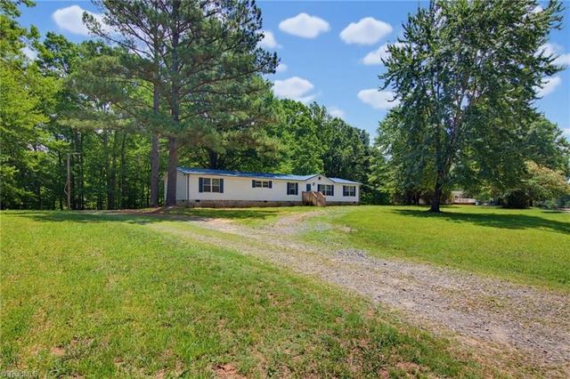 1041 Whitts Rd, Madison, NC 27025
