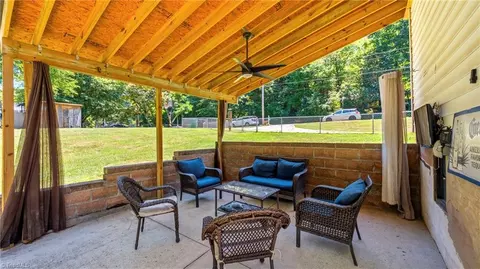 413 415 Dayton Ave E, High Point, NC 27262 photo 18