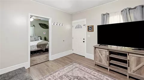 413 415 Dayton Ave E, High Point, NC 27262 photo 5