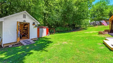 413 415 Dayton Ave E, High Point, NC 27262 photo 16