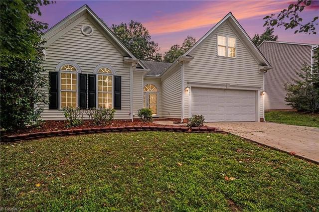 3380 Cherrybrook Dr, Jamestown, NC 27282