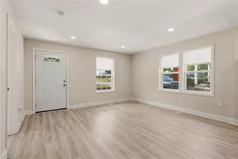 934 Forrest St, High Point, NC 27262 photo 7