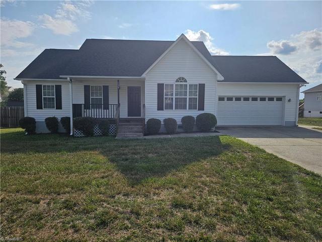 130 Cloverfield Ct, Winston Salem, NC 27127