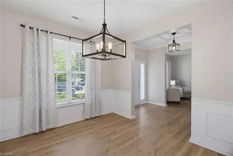 3706 Single Leaf Cir, High Point, NC 27265 photo 8