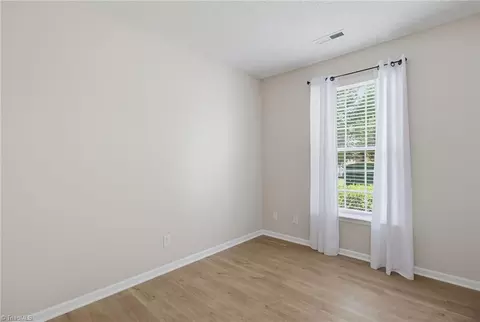 3706 Single Leaf Cir, High Point, NC 27265 photo 13