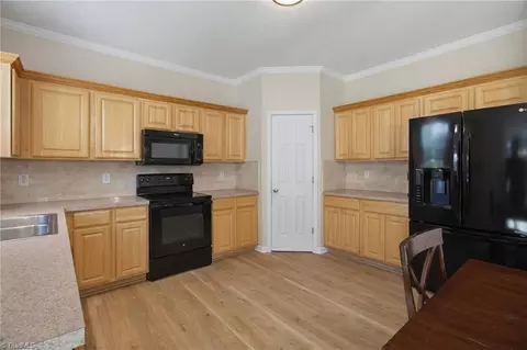 3706 Single Leaf Cir, High Point, NC 27265 photo 23