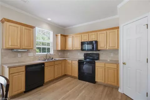 3706 Single Leaf Cir, High Point, NC 27265 photo 20