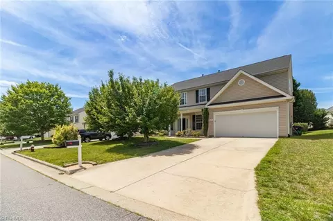 3706 Single Leaf Cir, High Point, NC 27265 photo 4