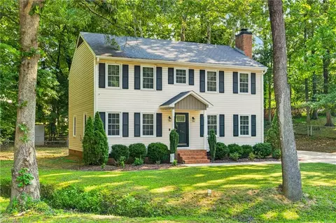 1021 Worth St, Asheboro, NC 27203