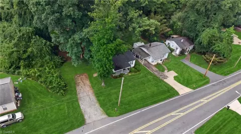 124 Manor Dr, High Point, NC 27260 photo 39