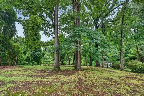 124 Manor Dr, High Point, NC 27260 photo 37