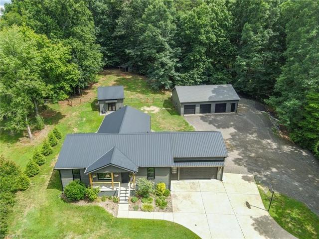 785 Midway Rd, Statesville, NC 28625
