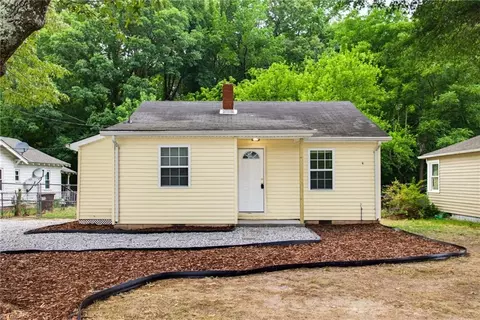 931 Marlboro St, High Point, NC 27260