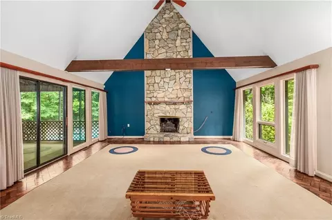 Living - 4200 Clinard Rd, Clemmons, NC 27012 photo 1 of 5