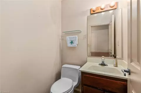 Bath - 4200 Clinard Rd, Clemmons, NC 27012 photo 1 of 6