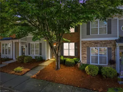 6 Cobble Ln, Greensboro, NC 27407