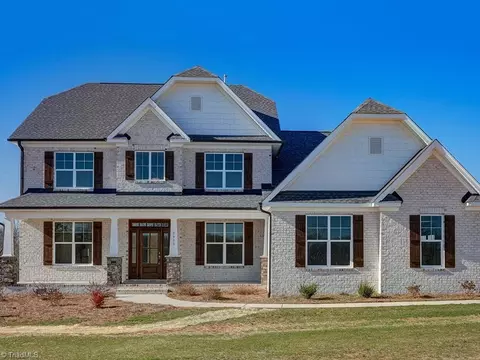 4035 Estate Dr, Lewisville, NC 27023