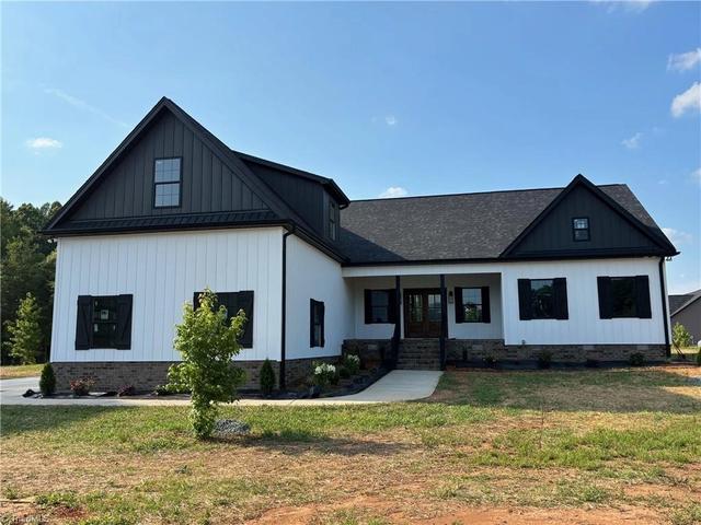 5405 Monterey Glen Ct, Browns Summit, NC 27214