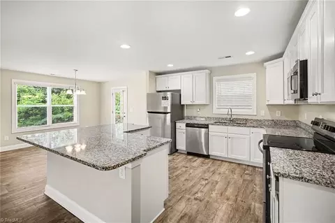 1462 Mayfair Dr, Conover, NC 28613 photo 8
