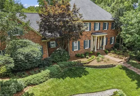 1457 Ridgemere Ln, Winston Salem, NC 27106