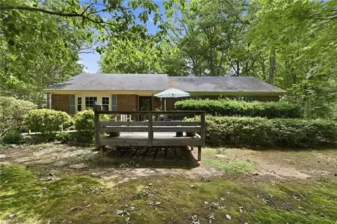118 Honey Rd, Stokesdale, NC 27357