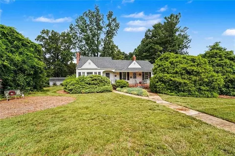 133 Mountain View Rd, King, NC 27021 photo 4