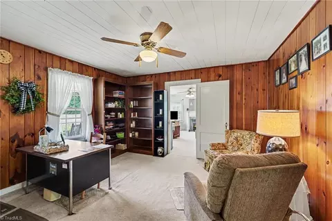 133 Mountain View Rd, King, NC 27021 photo 8