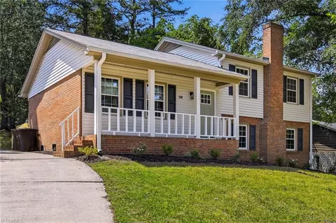 1160 Castlegate Dr, Winston Salem, NC 27103
