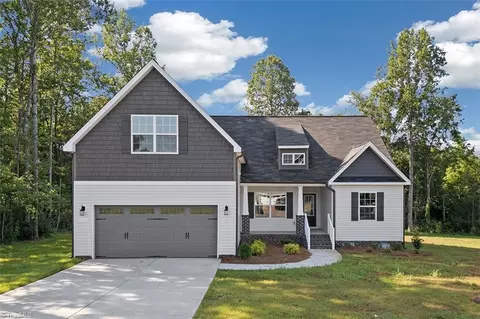 6407 Rogers Farm Rd, Pleasant Garden, NC 27313