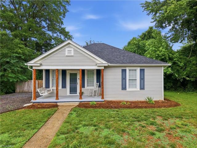 725 Osborne St, Eden, NC 27288
