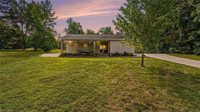5172 Payne St, Trinity, NC 27370