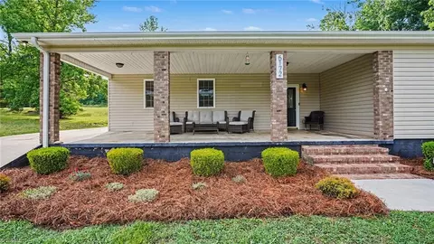 Exterior - 5172 Payne St, Trinity, NC 27370 photo 3 of 7