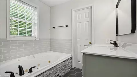 Bath - 5172 Payne St, Trinity, NC 27370 photo 3 of 4
