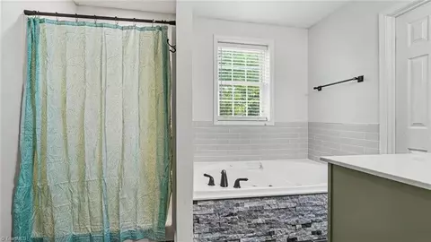 Bath - 5172 Payne St, Trinity, NC 27370 photo 2 of 4