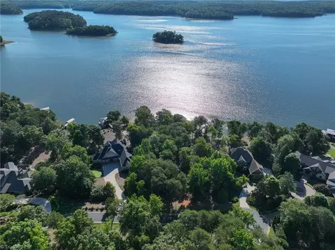 163 Flint Ridge Trl, New London, NC 28127