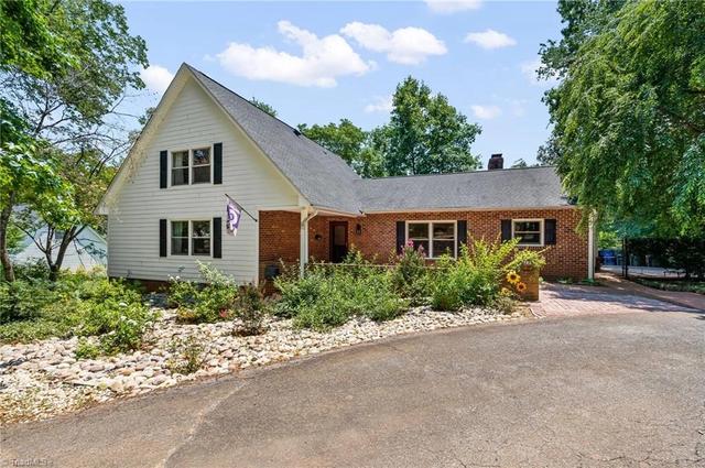 2786 Robinhood Rd, Winston Salem, NC 27106