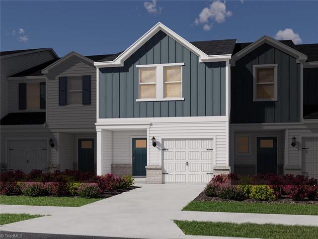 811 Streamview Ct, Mebane, NC 27302