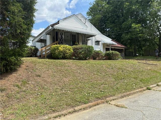1113 Benjamin Benson St, Greensboro, NC 27406