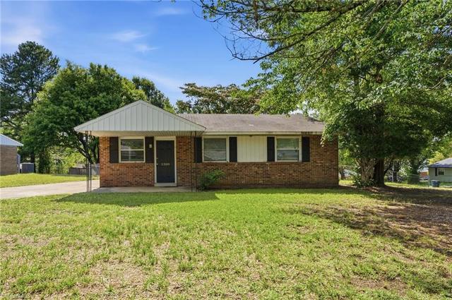 2300 Willow Rd, Greensboro, NC 27406