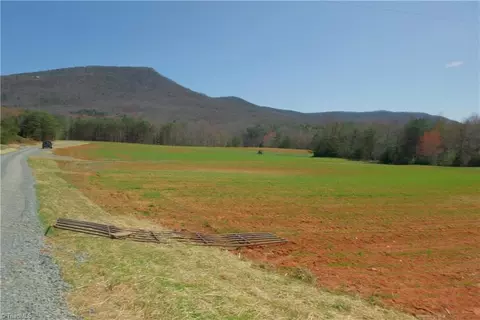 3 Old Mill Rd # -4, Pinnacle, NC 27043 photo 8