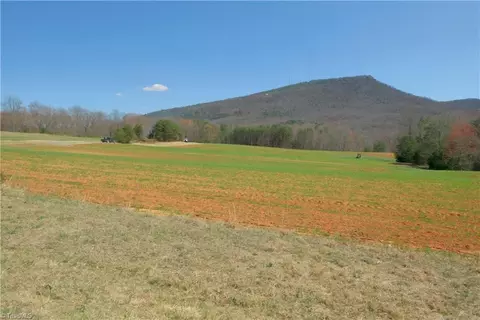 3 Old Mill Rd # -4, Pinnacle, NC 27043 photo 9