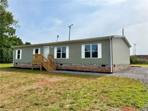 146 Con Lee Dr, Olin, NC 28660 photo 1