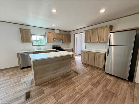 146 Con Lee Dr, Olin, NC 28660 photo 5