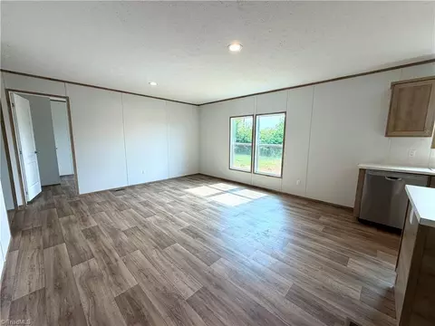 146 Con Lee Dr, Olin, NC 28660 photo 9