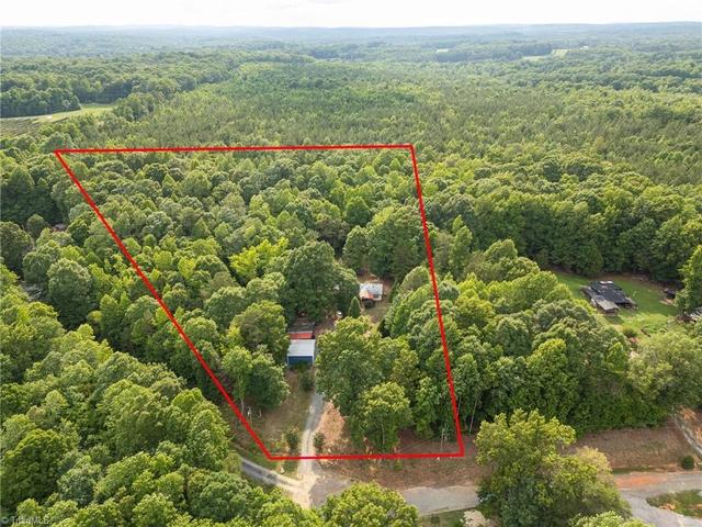 5316 Candlebrook Dr, Asheboro, NC 27205