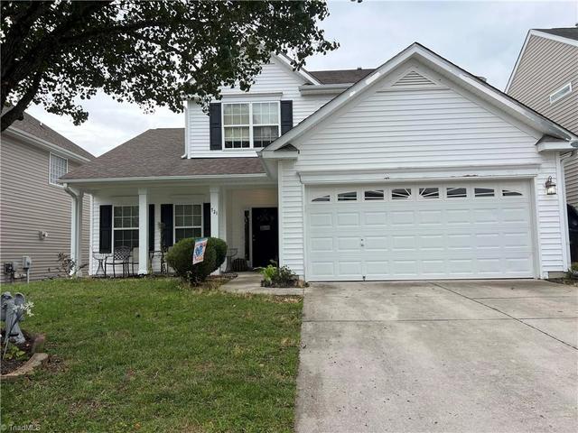 721 Spinning Wheel Pt, High Point, NC 27265