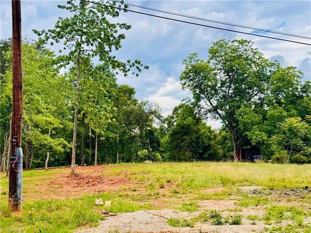 1538 Harvest Dr, Winston Salem, NC 27101